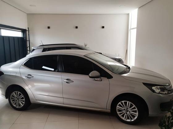 CITROËN C4 LOUNGE 1.6 THP FLEX FEEL BVA CITROËN C4 LOUNGE 1.6 THP FLEX FEEL BVA